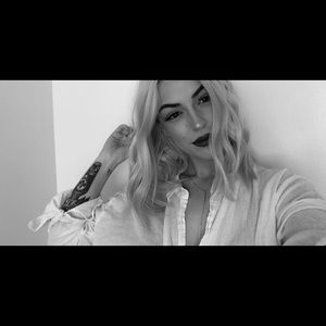 Meet your Posher, Elena